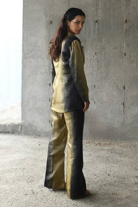 Shop East14 Gold Liquid Organza Print Metallic Strippling Lapel Collar Cecconi Jacket at Aza Fashions Shop_East14_Gold Liquid Organza Print Metallic Strippling Lapel Collar Cecconi Jacket_at_Aza_Fashions