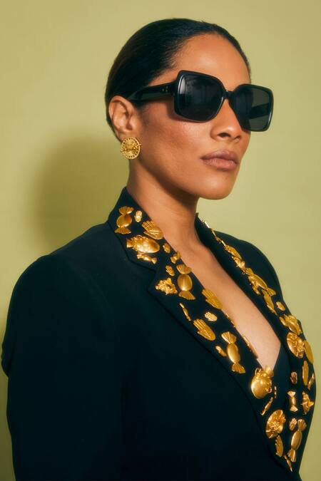 Masaba_Black Crepe Embroidery V-neck The Trophy Embellished Blazer And Veshti Set _Online_at_Aza_Fashions