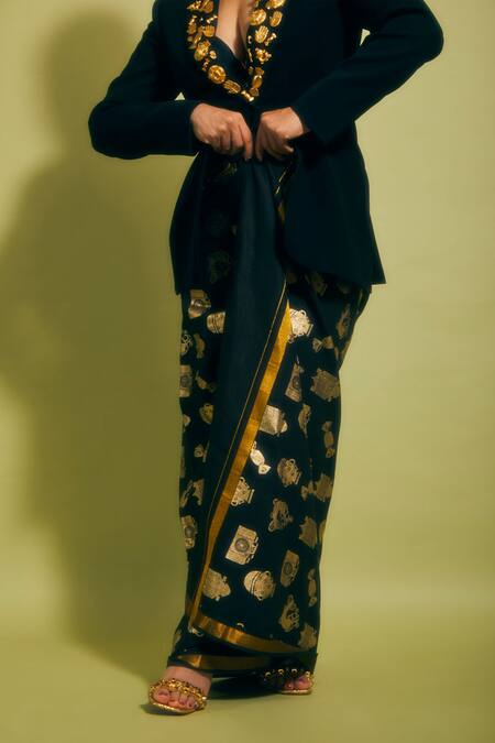 Buy_Masaba_Black Crepe Embroidery V-neck The Trophy Embellished Blazer And Veshti Set _Online_at_Aza_Fashions