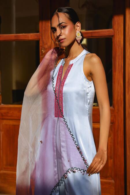 Shop Bhawna Sethi Blue Satin, Organza, Crepe, Georgette Beads, Cut Frost Front Slit Kurta Set Shop_Bhawna Sethi_Blue Satin, Organza, Crepe, Georgette Beads, Cut Frost Front Slit Kurta Set