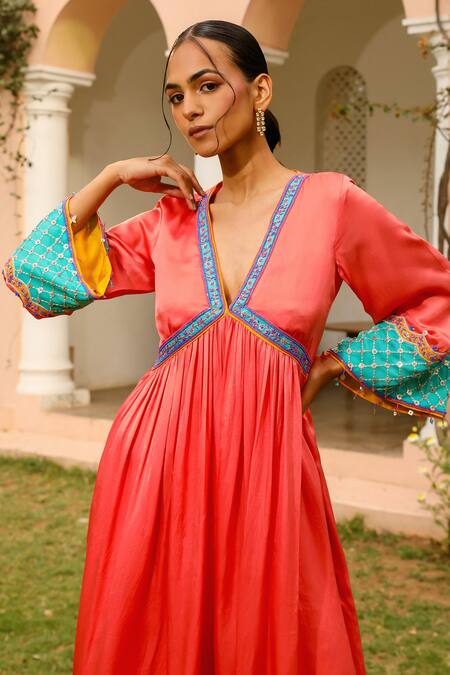 Buy Bhawna Sethi Coral Satin, Georgette, Crepe Zari, Beads, Embroidery Plunge Kurta With Pant Buy_Bhawna Sethi_Coral Satin, Georgette, Crepe Zari, Beads, Embroidery Plunge Kurta With Pant