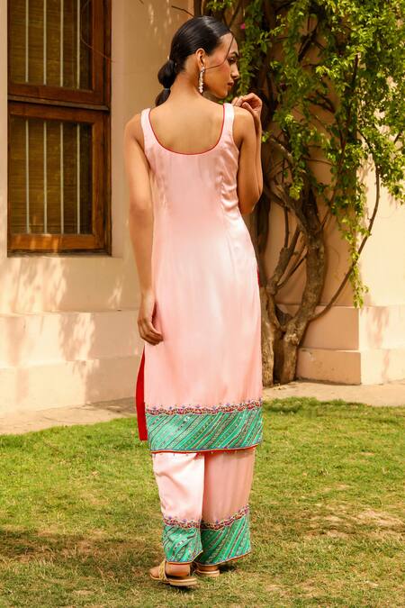 Shop Bhawna Sethi Pink Satin, Organza, Crepe, Georgette Embroidery, Blush Hand Hem Kurta Set at Aza Fashions Shop_Bhawna Sethi_Pink Satin, Organza, Crepe, Georgette Embroidery, Blush Hand Hem Kurta Set _at_Aza_Fashions