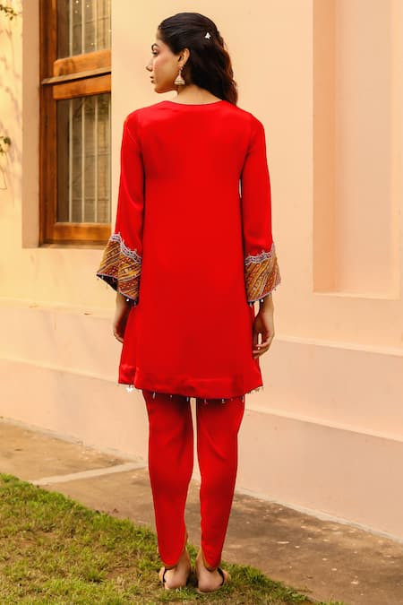 Shop Bhawna Sethi Red Satin, Organza Beads, Zari Round Neck Scarlet Embroidered Yoke Kurta Set at Aza Fashions Shop_Bhawna Sethi_Red Satin, Organza Beads, Zari Round Neck Scarlet Embroidered Yoke Kurta Set _at_Aza_Fashions