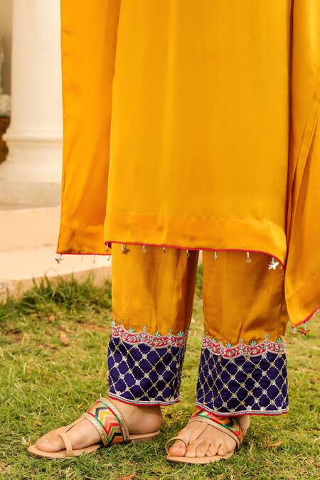 Buy Bhawna Sethi Yellow Pure Satin Georgette Embroidered Zardozi V Honey Hem Kaftan With Pant Buy_Bhawna Sethi_Yellow Pure Satin Georgette Embroidered Zardozi V Honey Hem Kaftan With Pant