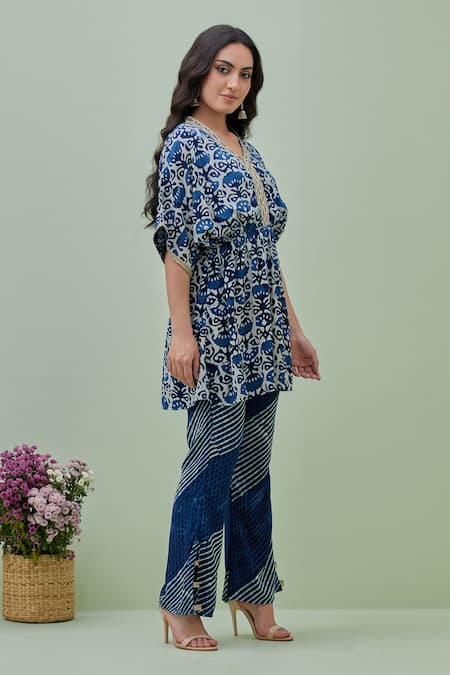 Shop Grass & Sunshine Blue Viscose Lace V-neck Easy Breezy Batik Print Kurta And Pant Set Online at Aza Fashions Shop_Grass & Sunshine_Blue Viscose Lace V-neck Easy Breezy Batik Print Kurta And Pant Set _Online_at_Aza_Fashions