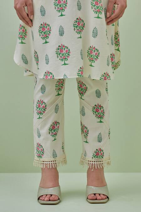 Shop_Grass & Sunshine_Off White Modal Embroidery Collared Floral Print Kurta And Pant Set 