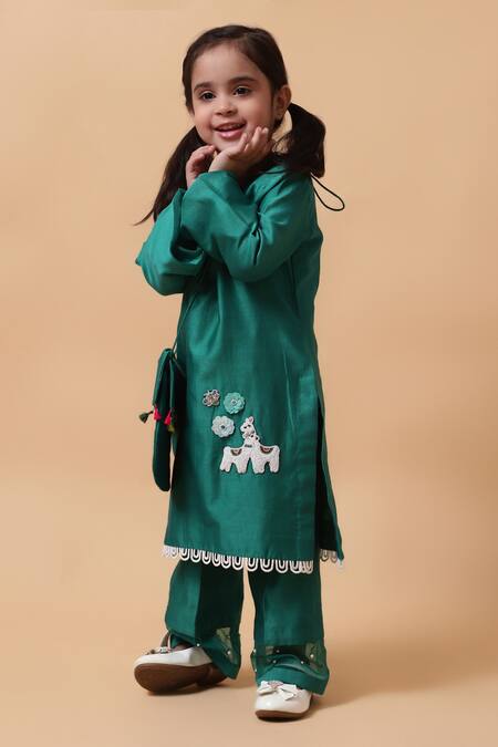 Shop_House Of Tushaom_Green Chanderi Embroidered Sequin Floral Kurta With Pant_Online_at_Aza_Fashions