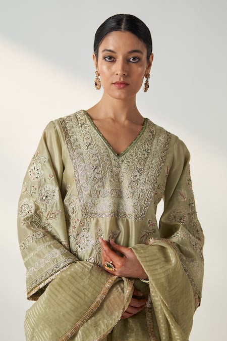 Buy_Studio Bagechaa_Green Chanderi, Cotton Sequins Roop Gullista Dori Embroidered Kurta Pant Set _Online_at_Aza_Fashions
