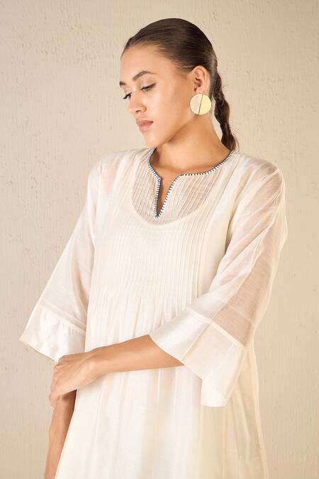 Shivani Bhargava Ivory Chanderi Plain Notched Pintuck Choga at Aza Fashions Shivani Bhargava_Ivory Chanderi Plain Notched Pintuck Choga _at_Aza_Fashions