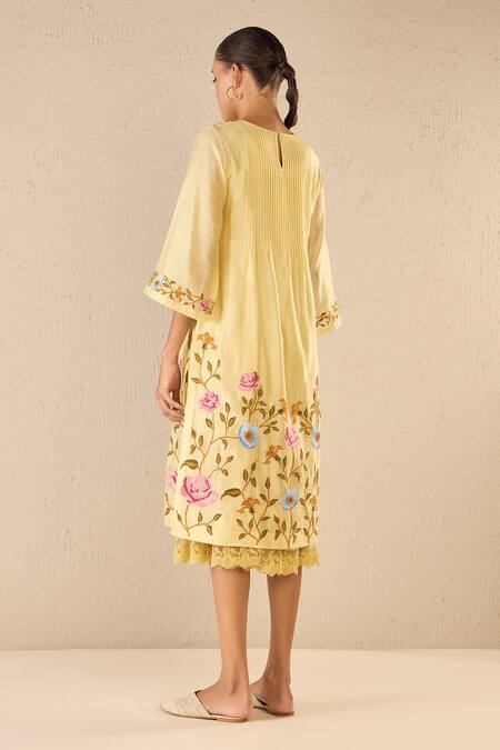 Buy Shivani Bhargava Yellow Chanderi Embroidered Floral Round Gardenia Charm Kurta Online at Aza Fashions Buy_Shivani Bhargava_Yellow Chanderi Embroidered Floral Round Gardenia Charm Kurta _Online_at_Aza_Fashions