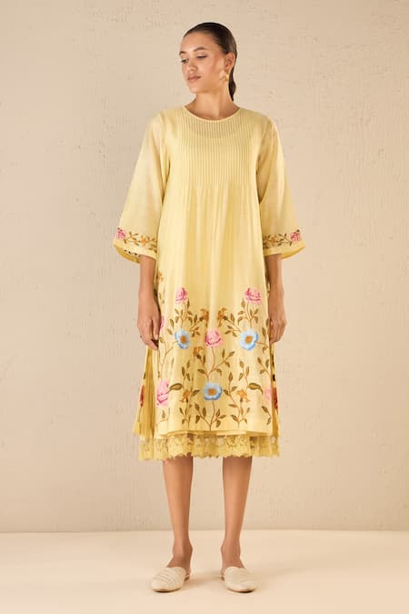 Shivani Bhargava Gardenia Charm Embroidered Kurta 