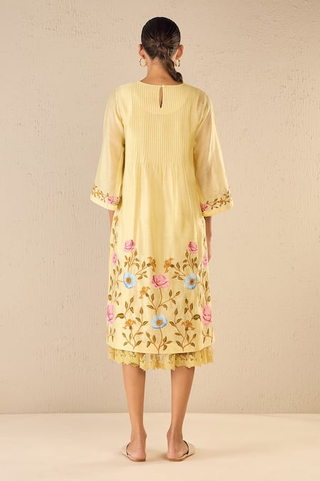 Shop Shivani Bhargava Yellow Chanderi Embroidered Floral Round Gardenia Charm Kurta at Aza Fashions Shop_Shivani Bhargava_Yellow Chanderi Embroidered Floral Round Gardenia Charm Kurta _at_Aza_Fashions