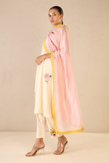 Shivani Bhargava Ivory Chanderi, Cotton Embroidery Round Neck Petal Patch Kurta Pant Set Online at Aza Fashions Shivani Bhargava_Ivory Chanderi, Cotton Embroidery Round Neck Petal Patch Kurta Pant Set _Online_at_Aza_Fashions