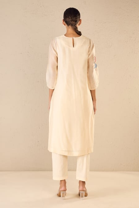 Shop Shivani Bhargava Ivory Chanderi, Cotton Embroidery Round Neck Petal Patch Kurta Pant Set at Aza Fashions Shop_Shivani Bhargava_Ivory Chanderi, Cotton Embroidery Round Neck Petal Patch Kurta Pant Set _at_Aza_Fashions