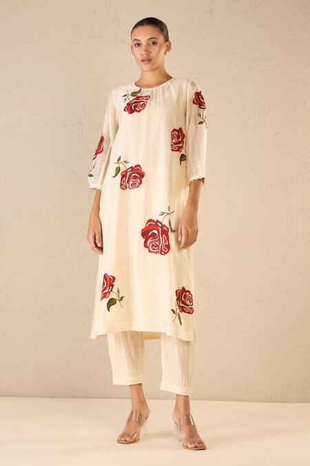 Buy Shivani Bhargava Ivory Chanderi Applique Embroidered Floral Round Royal Rose Kurta Online at Aza Fashions Buy_Shivani Bhargava_Ivory Chanderi Applique Embroidered Floral Round Royal Rose Kurta _Online_at_Aza_Fashions