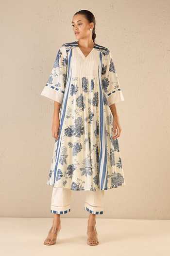 Shivani Bhargava_Blue Chanderi, Cotton Lace V-neck Floral Fantasy Print Anarkali Set _Online_at_Aza_Fashions