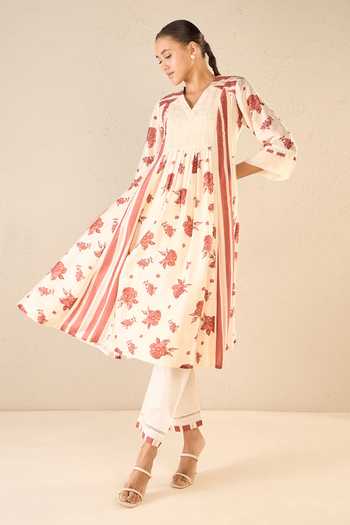 Shivani Bhargava_Red Chanderi, Cotton Lace V-neck Vintage Rose Print Anarkali Set _at_Aza_Fashions