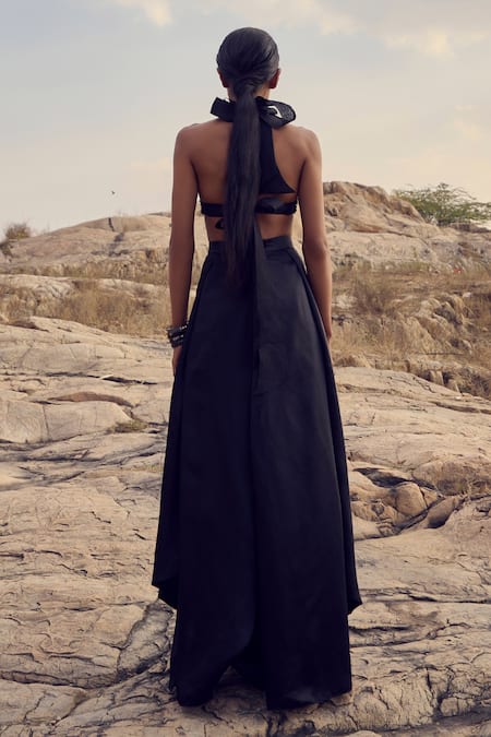 Buy Ritika Arya Jain Black Silk, Tweed Sequins Open Neck, Embellished Long Trench Jacket Skirt Set Online at Aza Fashions Buy_Ritika Arya Jain_Black Silk, Tweed Sequins Open Neck, Embellished Long Trench Jacket Skirt Set _Online_at_Aza_Fashions