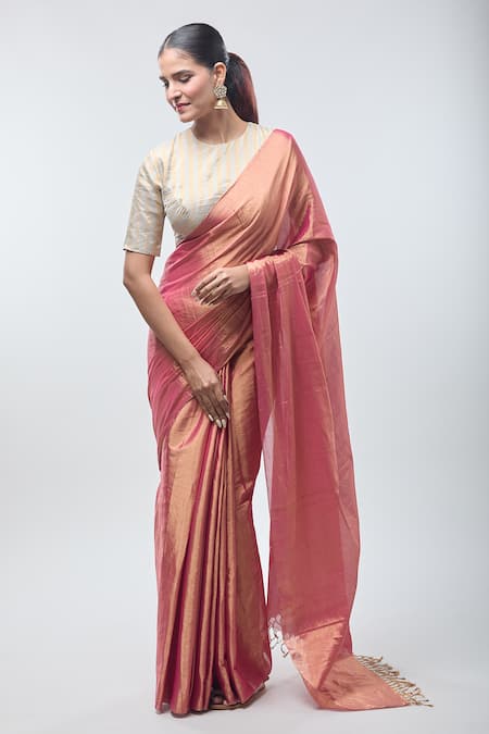 Sheela Suthar Pink Handloom Cotton Pure Saree With Running Blouse Online at Aza Fashions Sheela Suthar_Pink Handloom Cotton Pure Saree With Running Blouse _Online_at_Aza_Fashions