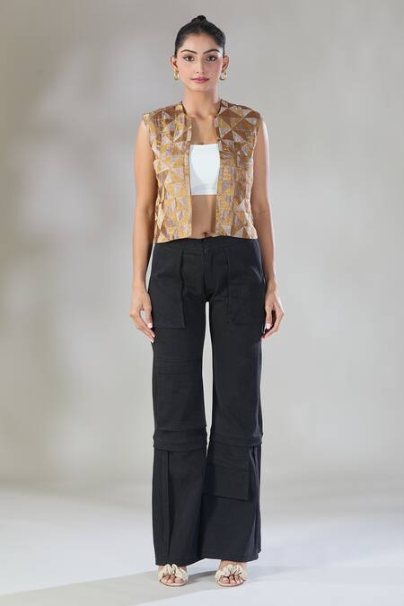 Sheela Suthar Gold Handwoven Pure Tissue Open Diamond Geometric Pattern Jacket Online at Aza Fashions Sheela Suthar_Gold Handwoven Pure Tissue Open Diamond Geometric Pattern Jacket _Online_at_Aza_Fashions