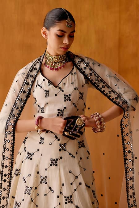 Preevin_Black Cotton, Tulle, Net Mirrors, Starlet Flora Thread And Work Anarkali Set _Online_at_Aza_Fashions