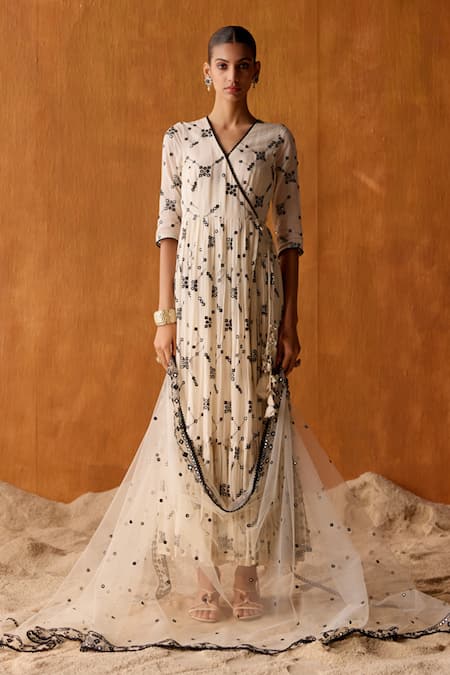 Buy Preevin Black Cotton, Tulle, Net Starlet Flora Thread And Work Angarkha Anarkali Set Online at Aza Fashions Buy_Preevin_Black Cotton, Tulle, Net Starlet Flora Thread And Work Angarkha Anarkali Set _Online_at_Aza_Fashions