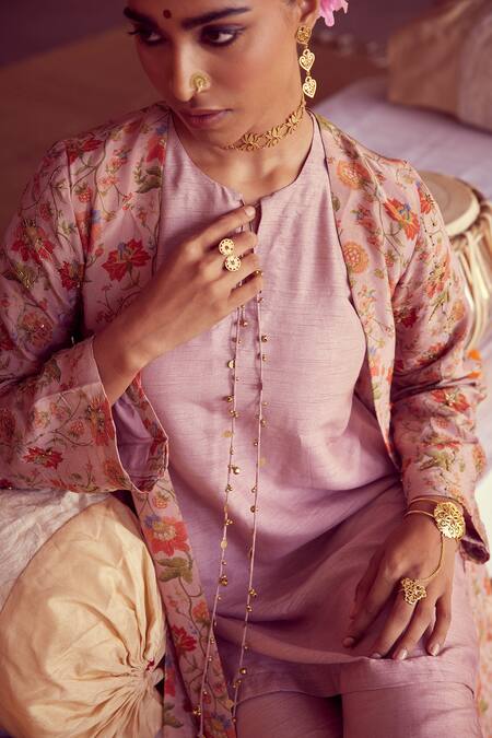 Buy_Rirasa_Pink Shikhar Blossom Print Cape _Online_at_Aza_Fashions