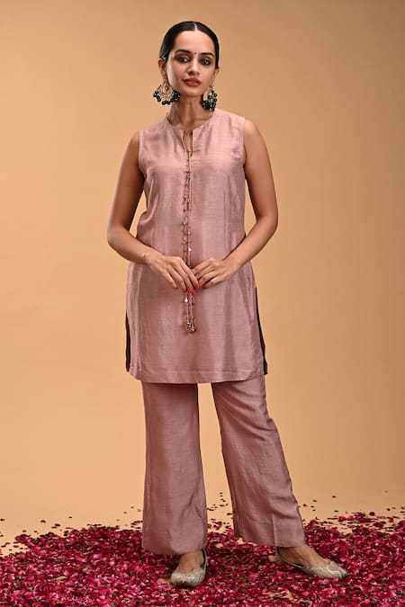 RIRASA Shikhar Dori Tassel Embellished Short Kurta With Pant 