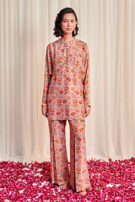 RIRASA Pink Tissue Printed Floral Round Neck Sandash Kurta And Flared Pant Set