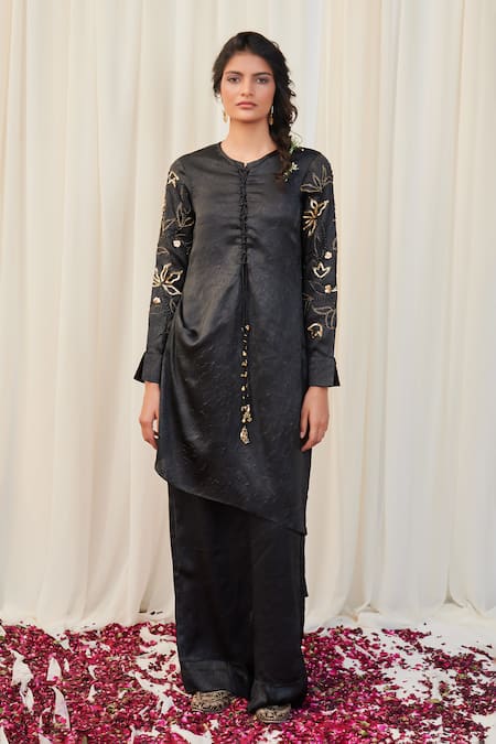 RIRASA Black Silk Embroidered Sequin Padmakosh Embellished Layered Kurta With Pant 