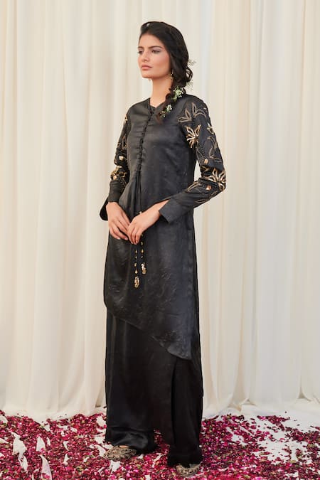 Buy_Rirasa_Black Silk Sequins Round Neck Padmakosh Embellished Layered Kurta With Pant_Online_at_Aza_Fashions