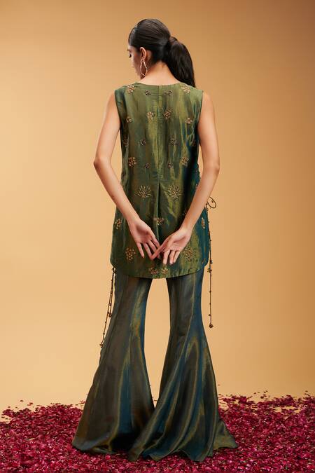 Shop Rirasa Green Tissue Embroidery V-neck Shakatam Floral Sleeveless Jacket at Aza Fashions Shop_Rirasa_Green Tissue Embroidery V-neck Shakatam Floral Sleeveless Jacket_at_Aza_Fashions