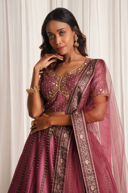 Buy_Chaashni By Maansi And Ketan_Pink Silk, Net Sequins, Stones, Beads V-neck Floral Print Lehenga Set_Online_at_Aza_Fashions
