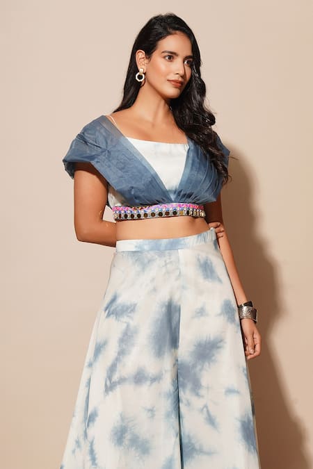Chaashni By Maansi And Ketan Abstract Print Pleated Panel Top With Flared Pant