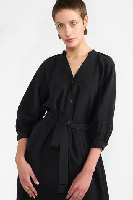 Perona Black Cotton Solid Band Collar Aliana Midi Dress at Aza Fashions Perona_Black Cotton Solid Band Collar Aliana Midi Dress _at_Aza_Fashions