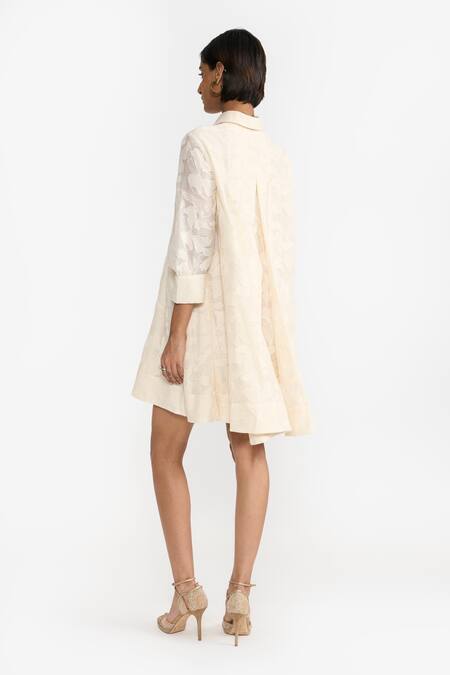 Buy Perona Yellow Cotton Floral Collared Annabeth Detailed Short Dress Online at Aza Fashions Buy_Perona_Yellow Cotton Floral Collared Annabeth Detailed Short Dress _Online_at_Aza_Fashions