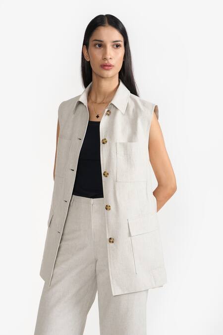 Shop Perona Beige Cotton Solid Collared Ariana Front Pocket Vest Online at Aza Fashions Shop_Perona_Beige Cotton Solid Collared Ariana Front Pocket Vest _Online_at_Aza_Fashions