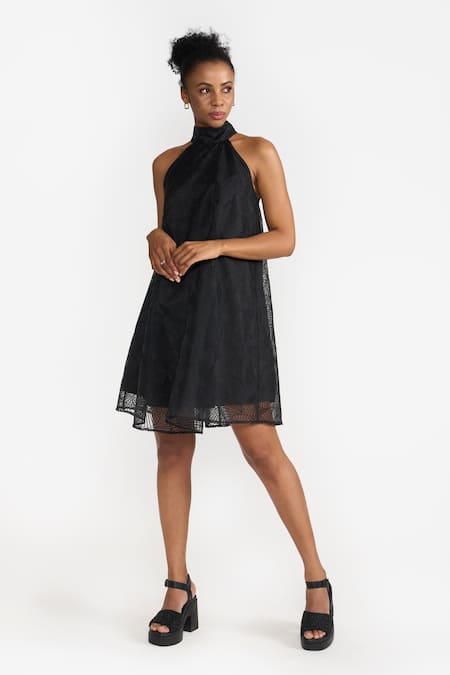 PERONA Asahi Solid Haltern Neck Dress 