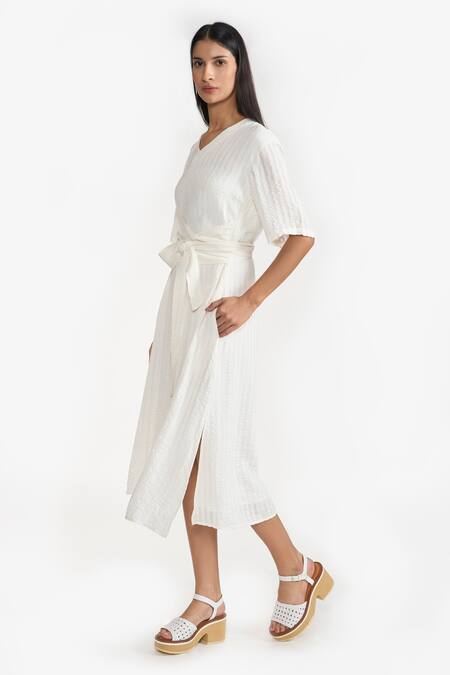 Perona White Cotton Stripe V Neck Etsu Detailed Midi Dress at Aza Fashions Perona_White Cotton Stripe V Neck Etsu Detailed Midi Dress _at_Aza_Fashions