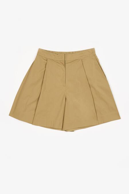 Perona Green Cotton Plain Kimiko Box Pleated Shorts at Aza Fashions Perona_Green Cotton Plain Kimiko Box Pleated Shorts _at_Aza_Fashions