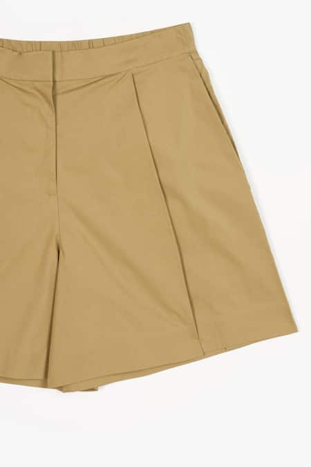 Buy Perona Green Cotton Plain Kimiko Box Pleated Shorts Buy_Perona_Green Cotton Plain Kimiko Box Pleated Shorts