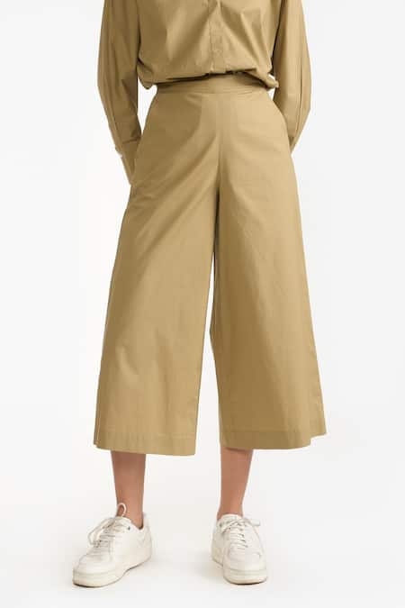 Buy Perona Green Cotton Plain Kimiko Pant Online at Aza Fashions Buy_Perona_Green Cotton Plain Kimiko Pant _Online_at_Aza_Fashions