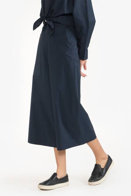 Buy Perona Blue Cotton Plain Kimiko Wide Legged Pant Online at Aza Fashions Buy_Perona_Blue Cotton Plain Kimiko Wide Legged Pant _Online_at_Aza_Fashions