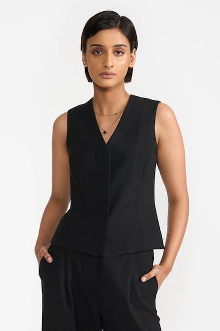 Buy Perona Black Cotton Plain V Neck Maia Vest Online at Aza Fashions Buy_Perona_Black Cotton Plain V Neck Maia Vest _Online_at_Aza_Fashions
