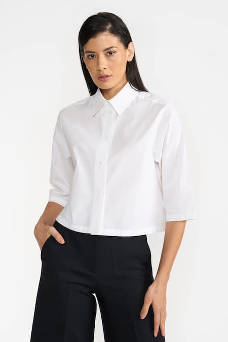 Shop Perona White Cotton Plain Collared Neck Penny Cropped Shirt Online at Aza Fashions Shop_Perona_White Cotton Plain Collared Neck Penny Cropped Shirt _Online_at_Aza_Fashions