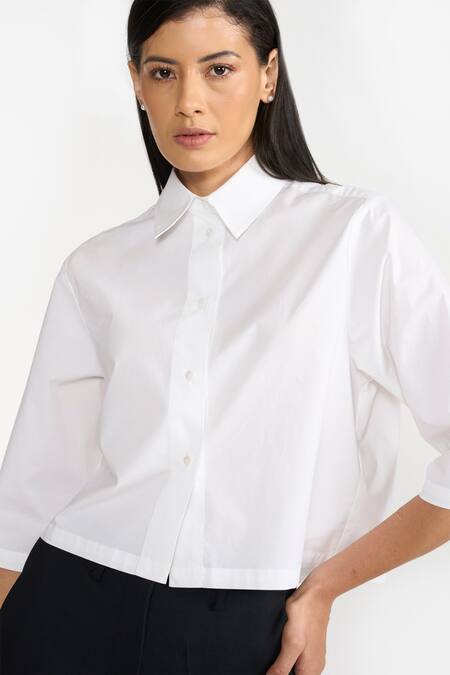 Buy Perona White Cotton Plain Collared Neck Penny Cropped Shirt Buy_Perona_White Cotton Plain Collared Neck Penny Cropped Shirt