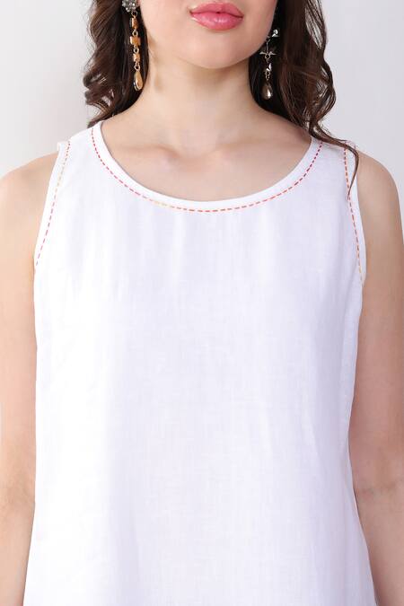 Linen Bloom White Linen Embroidery Round Neck Floral Border Dress at Aza Fashions Linen Bloom_White Linen Embroidery Round Neck Floral Border Dress _at_Aza_Fashions