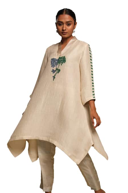 Avni Bhuva Amai Bloom Print Asymmetric Kurta With Pant 