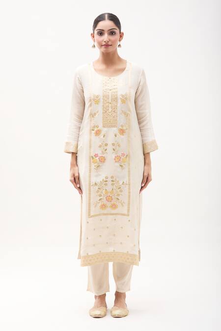 Samyukta Singhania_Cream Tissue, Silk, Organza, Satin Flower Bloom Pattern Kurta Pant Set_Online_at_Aza_Fashions