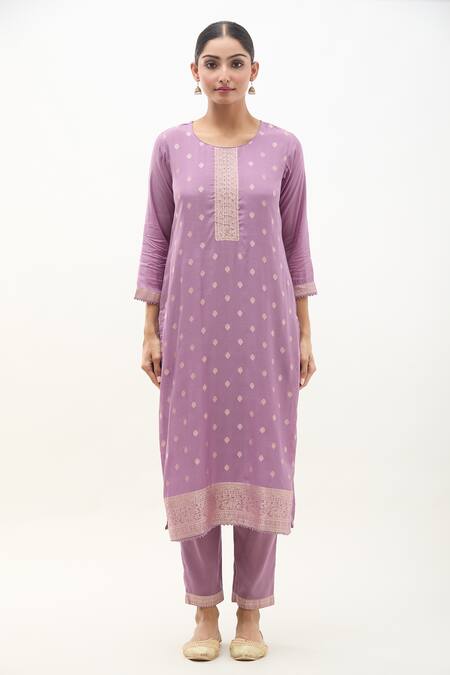 Samyukta Singhania_Purple Muslin, Satin Embroidery Round Neck Floret Butti Pattern Kurta Pant Set_Online_at_Aza_Fashions